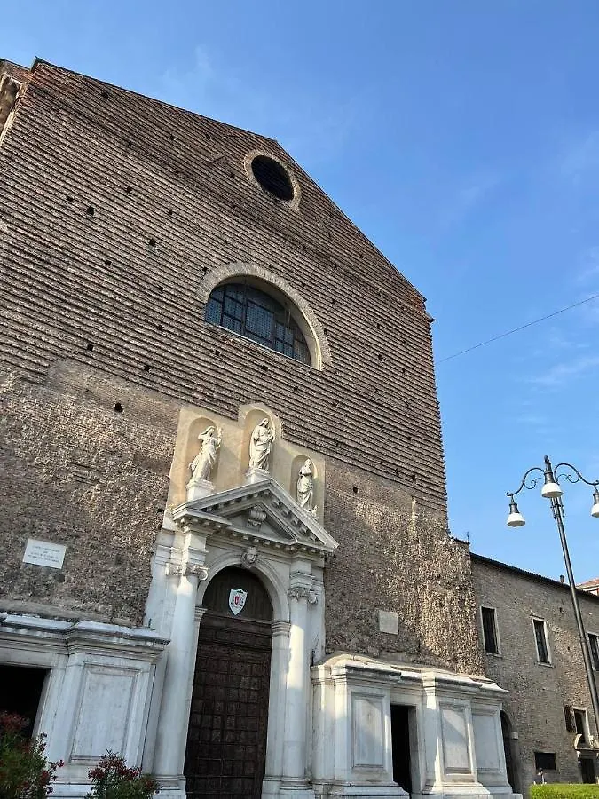 Padova Dream: Flat In The Heart Of Padua contacts